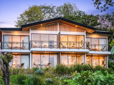 Ananda Lodge